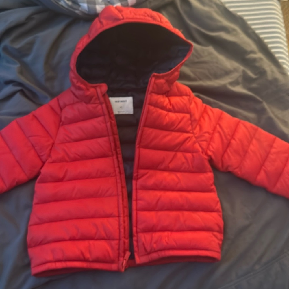 Like new red old navy puffy coat